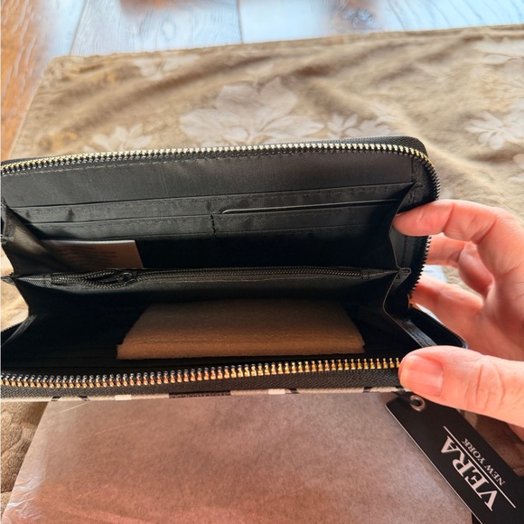 Vera New York Gray and Black Wallet Gold Accents New $39 Huge Sale Fast Ship - Picture 3 of 11